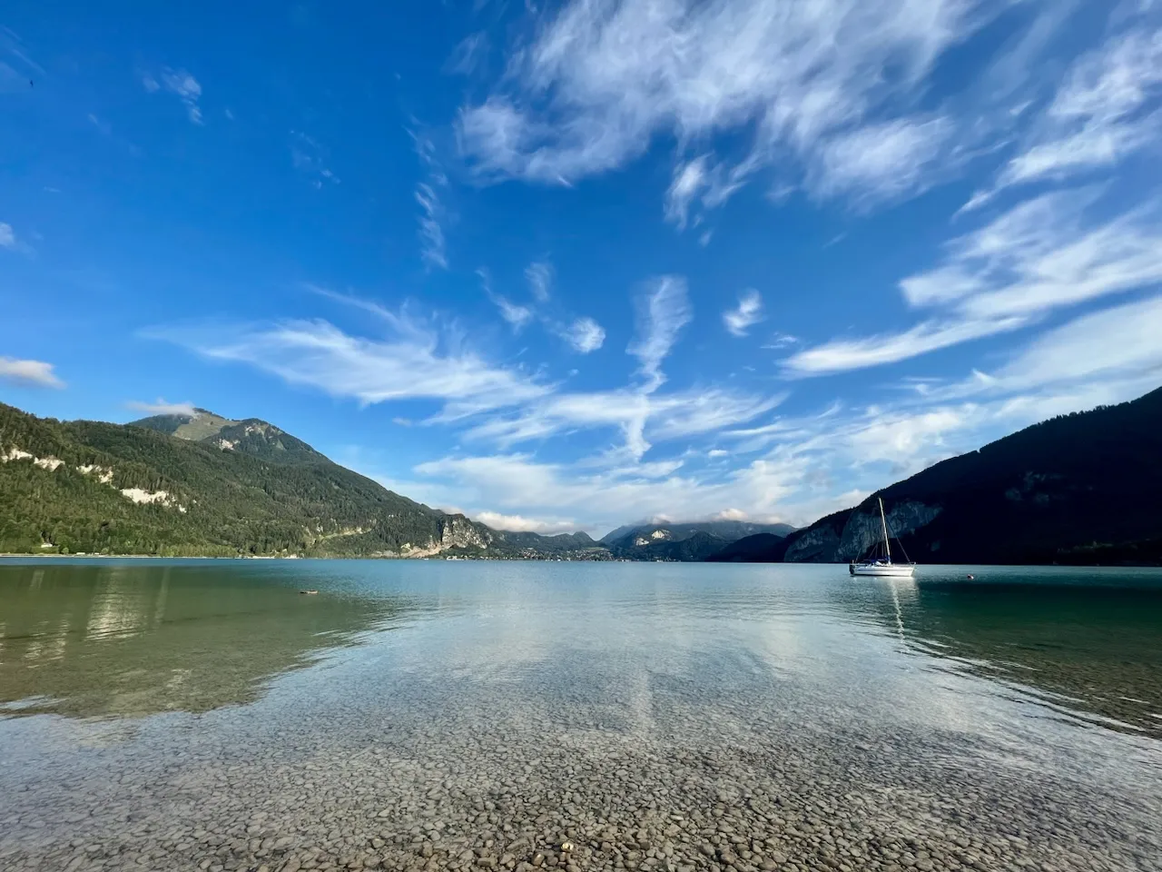 St Gilgen, Berge mit Schneefläche von Tierra.Yoga.Tina