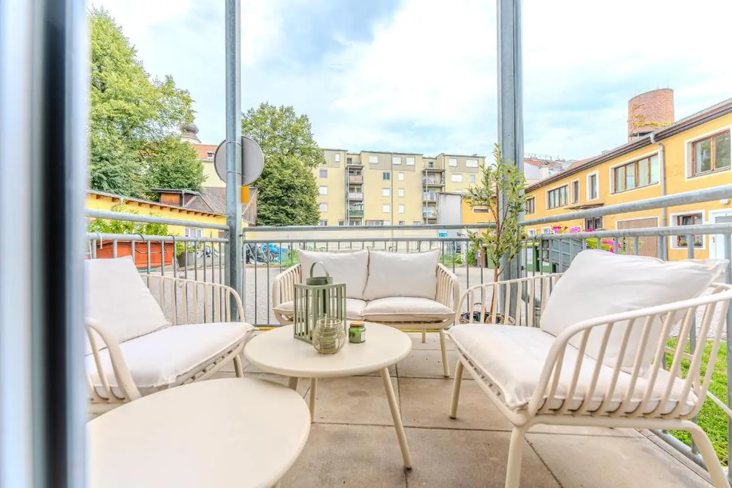 Hakuna Scandinavian Suite - city center - free parking von Tierra.Yoga.Tina